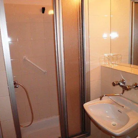 Otel Vladimir 3*